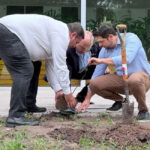 Avellaneda y la UNL inician el programa de plantación de árboles